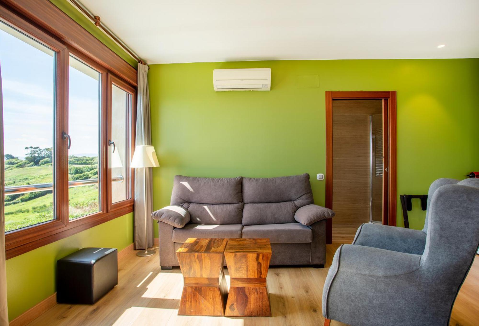 La Colina Hotel Gijon Bilik gambar