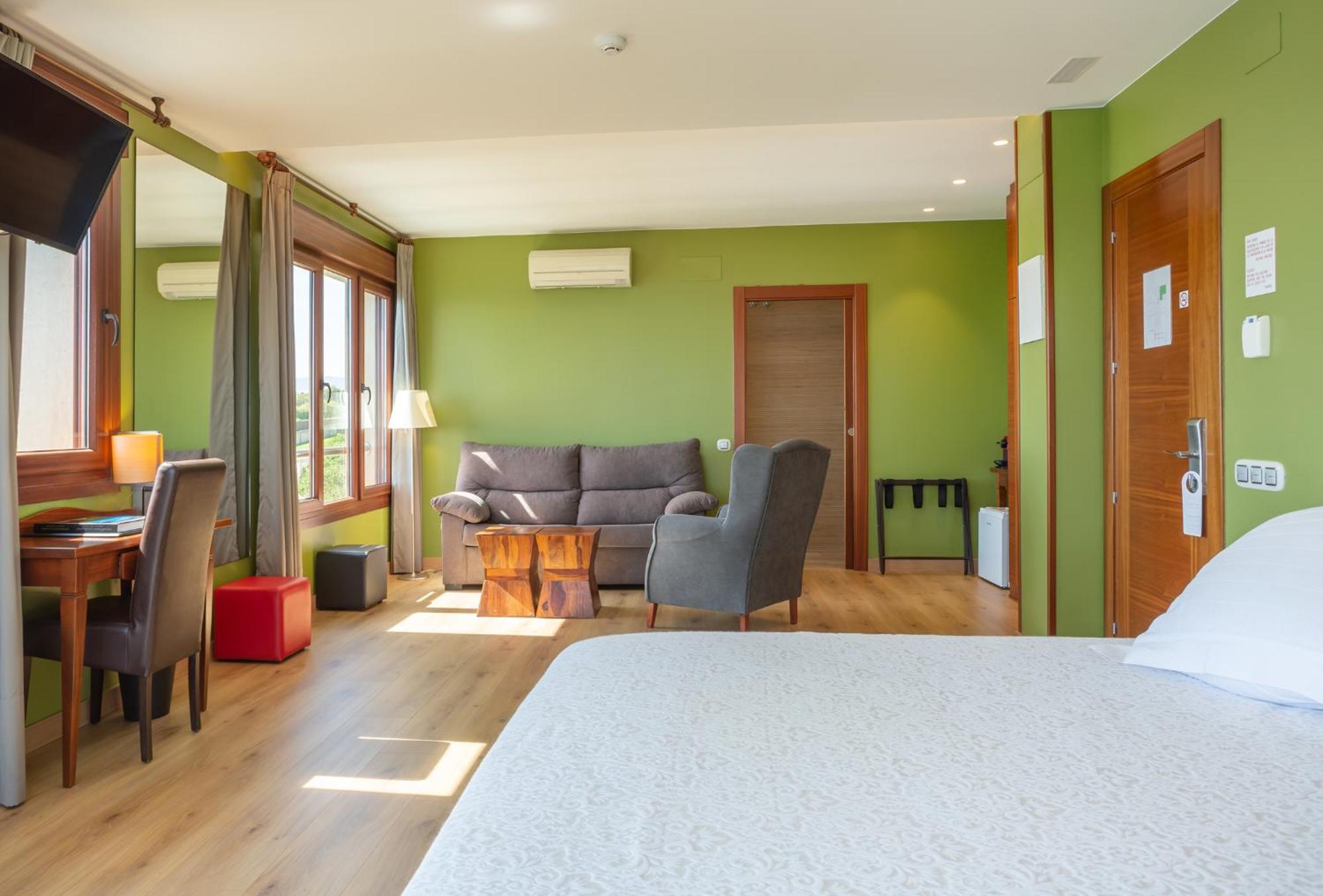 La Colina Hotel Gijon Bilik gambar